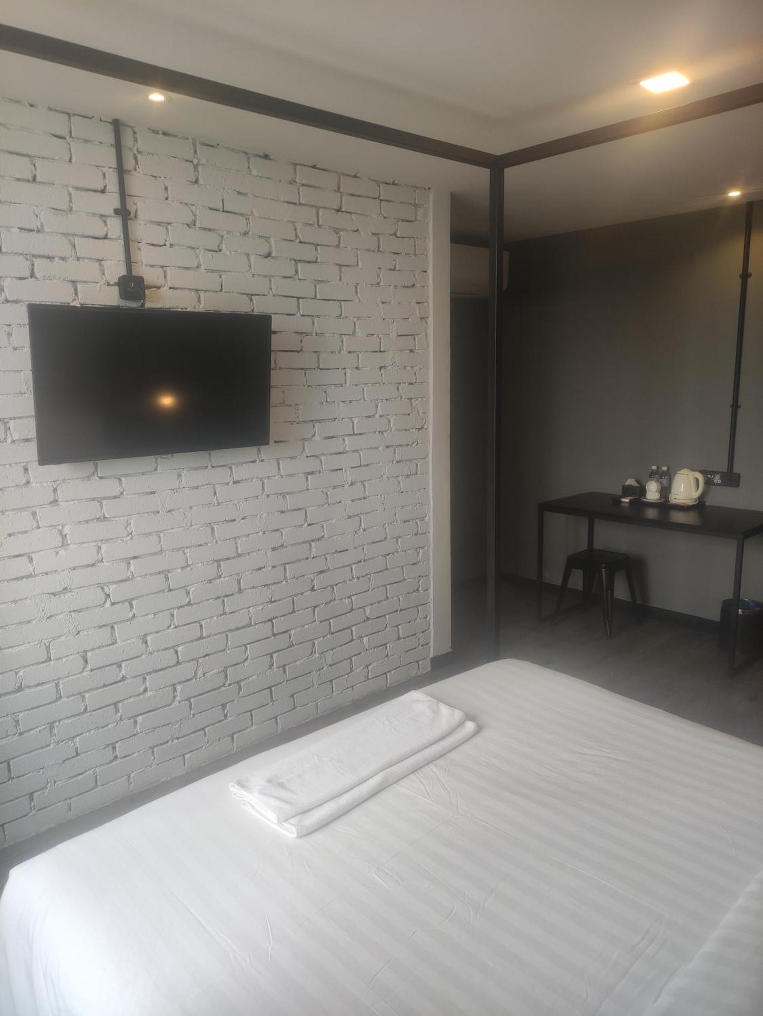 68 Boutique Hotel Sitiawan Extérieur photo