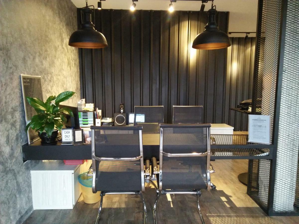 68 Boutique Hotel Sitiawan Extérieur photo