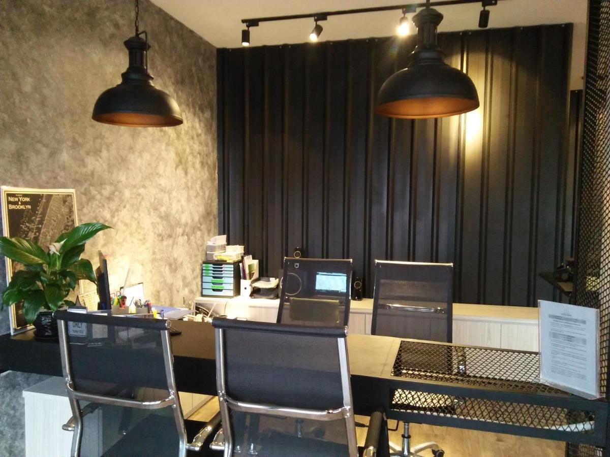 68 Boutique Hotel Sitiawan Extérieur photo